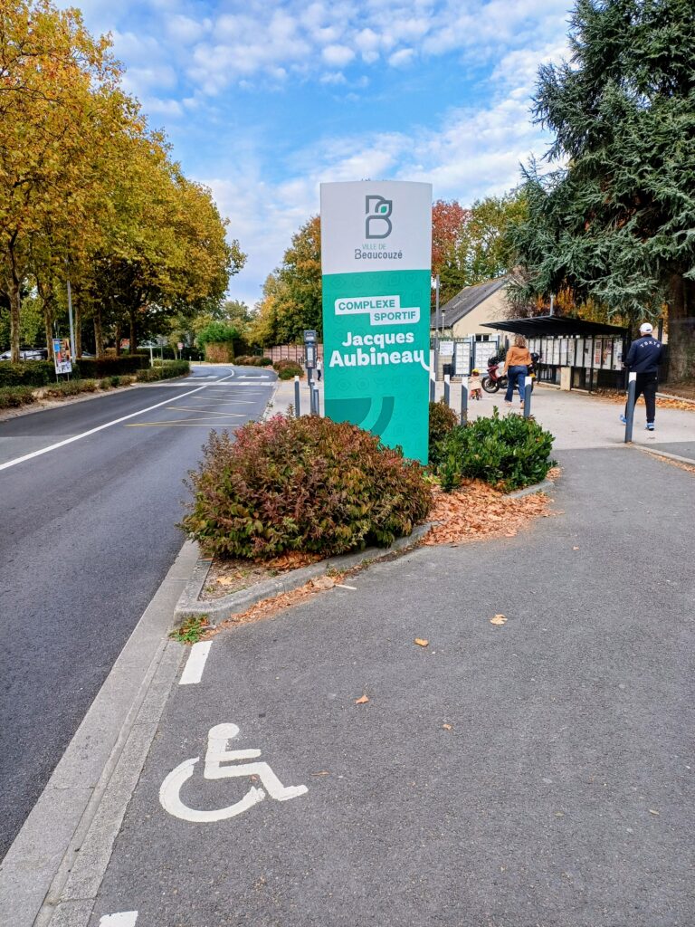 entrée complexe aubineau ajar billard