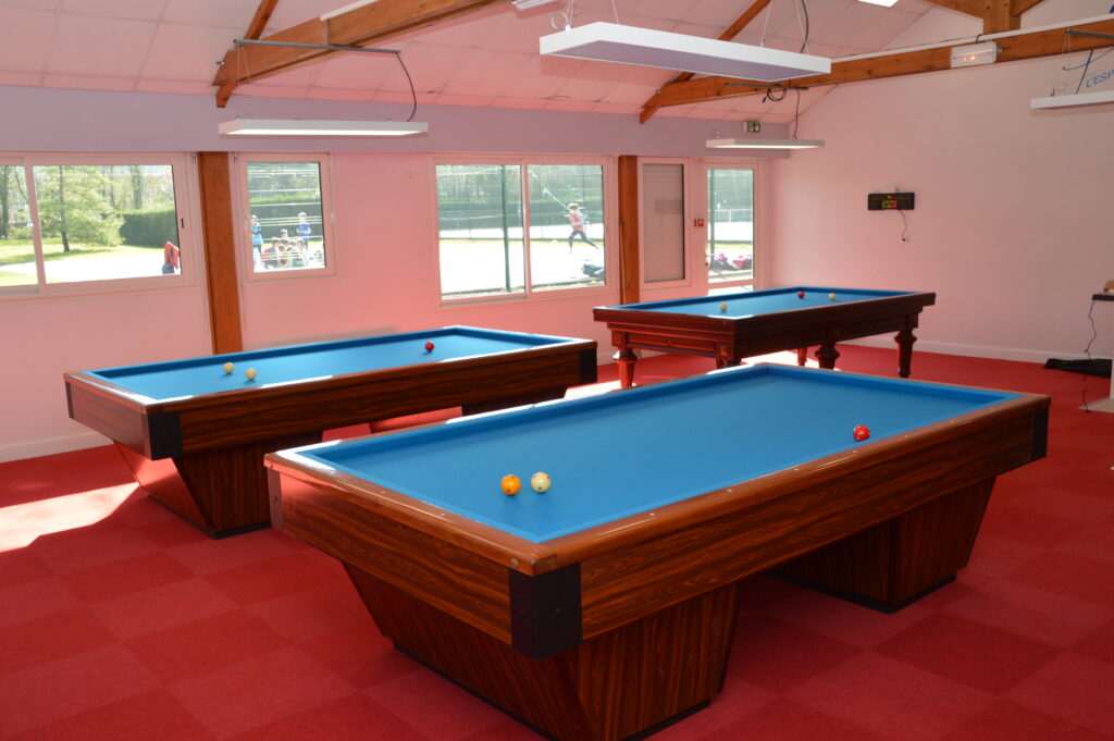 Ajar Billard Club beaucouzé équipement photo salle marcel cerdan